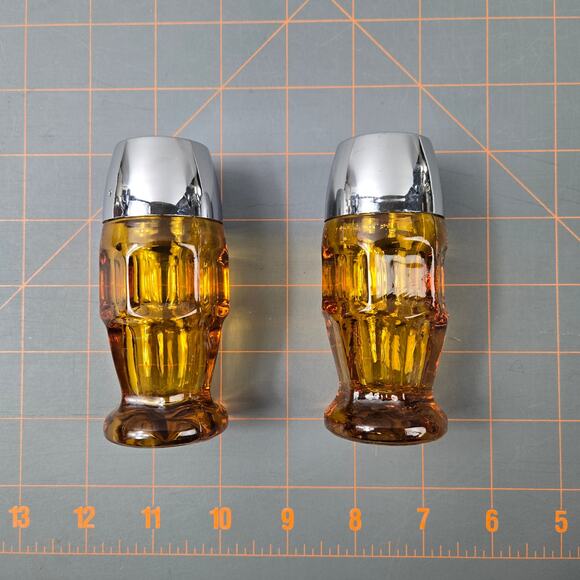 MCM Anchor Hocking Amber Salt and Pepper Shakers Chrome Color Top Classic - Picture 6 of 7